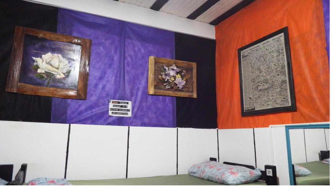 Hostel De Pichincha Gualeguaychu Exterior photo